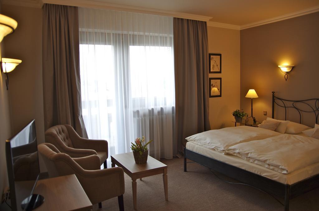 Hotel Seipel Leimen  Exterior photo